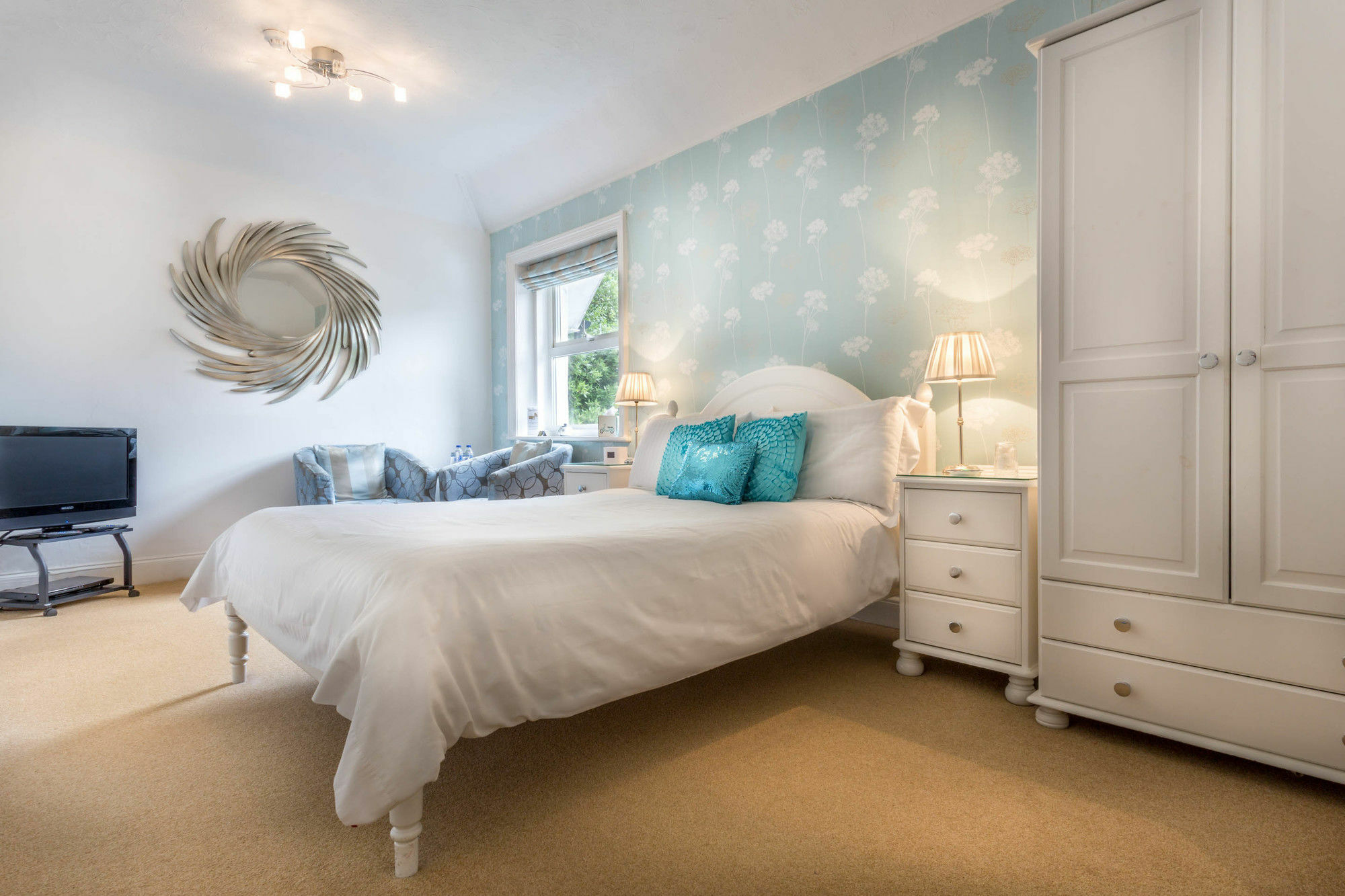 Balincourt Hotel Bournemouth Bagian luar foto A bedroom